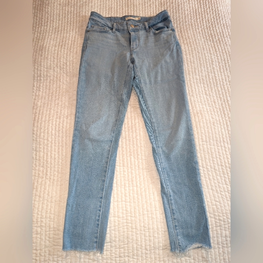 Women's Levi's